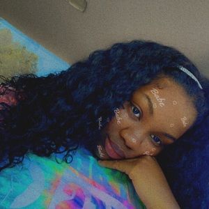 Meet your Posher, Diana